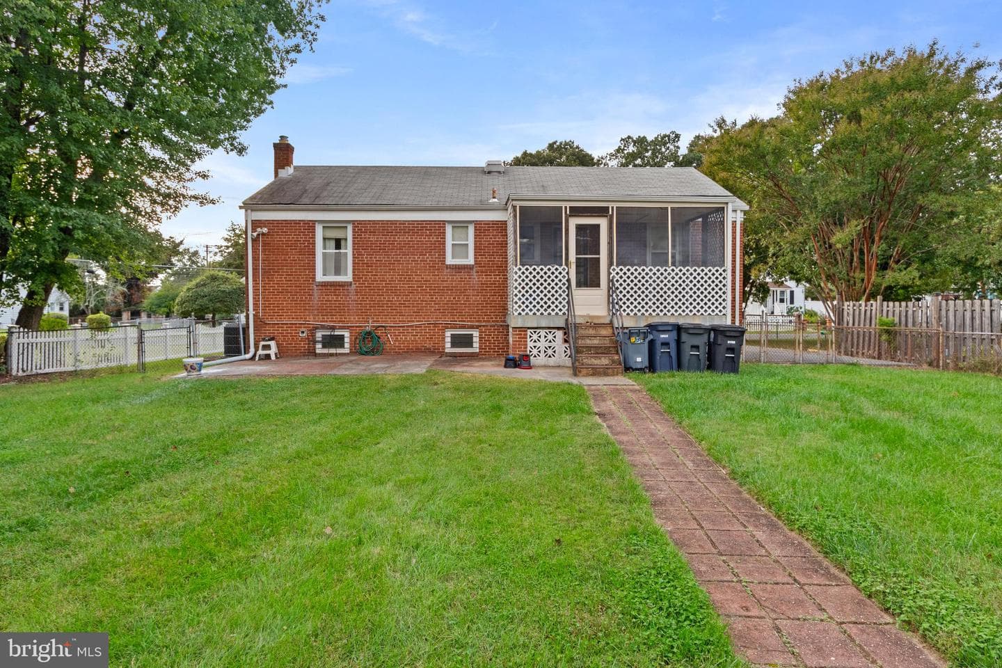 3002 Walters Lane photo 6