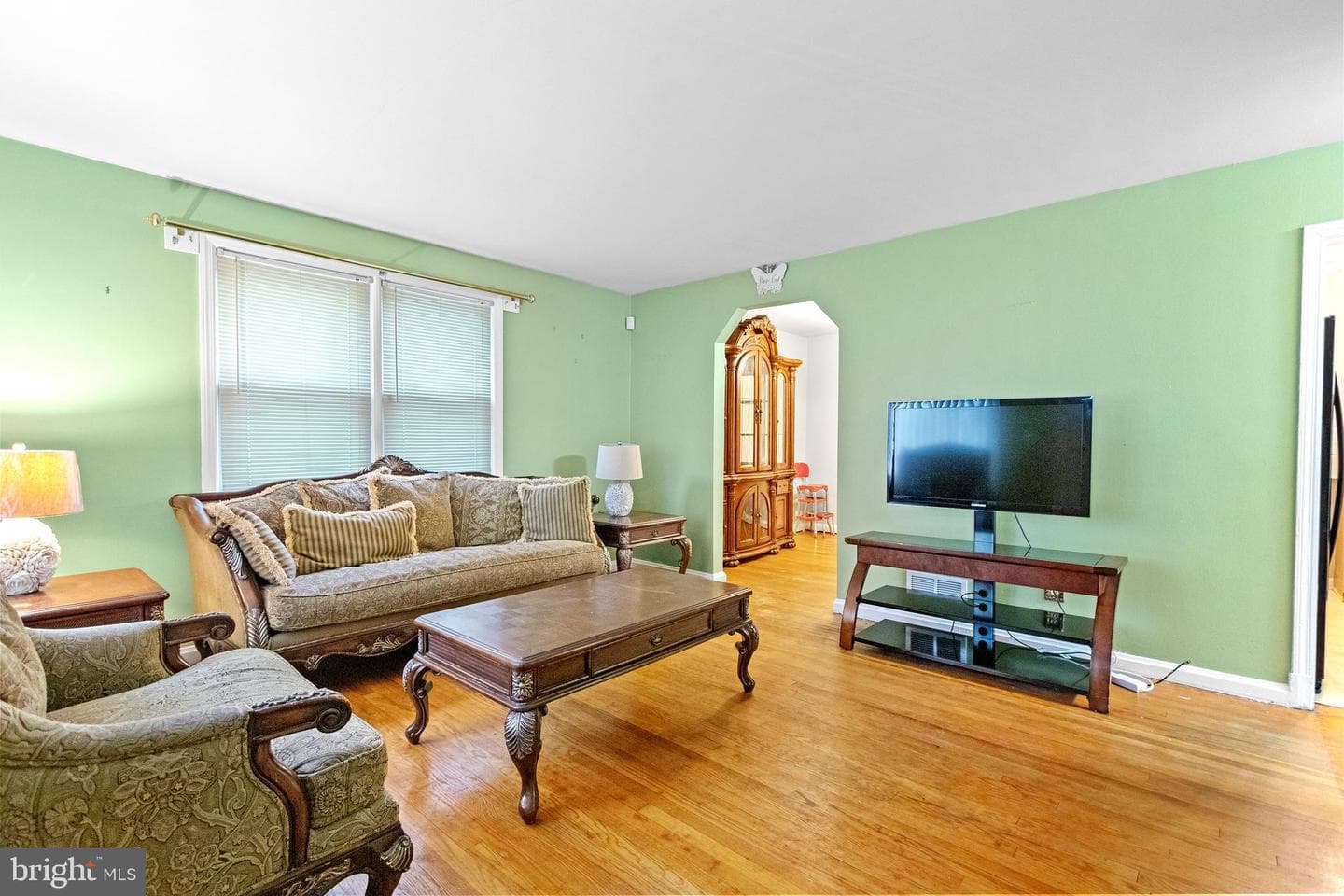 3002 Walters Lane photo 9