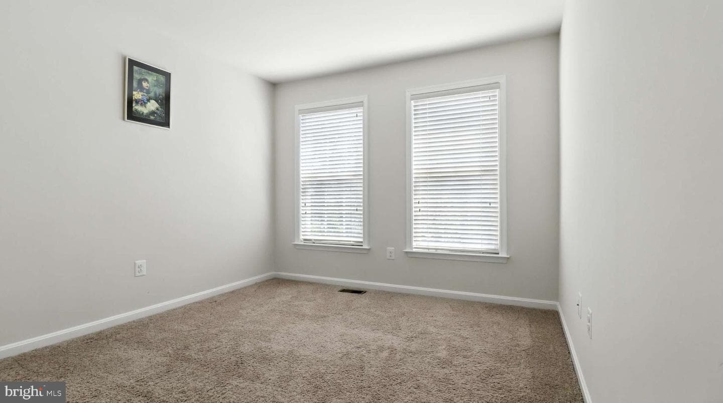 9303 Geaton Park photo 28