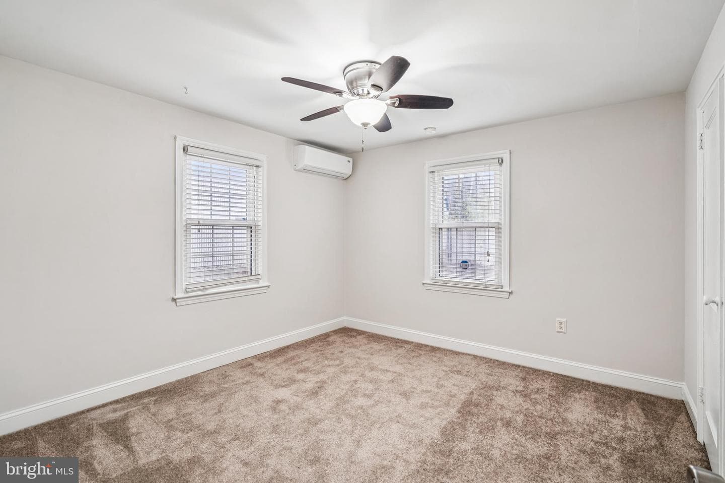 6909 Standish Drive photo 23