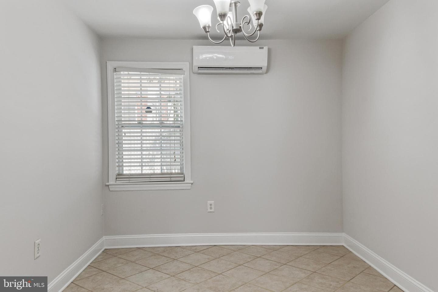 6909 Standish Drive photo 25