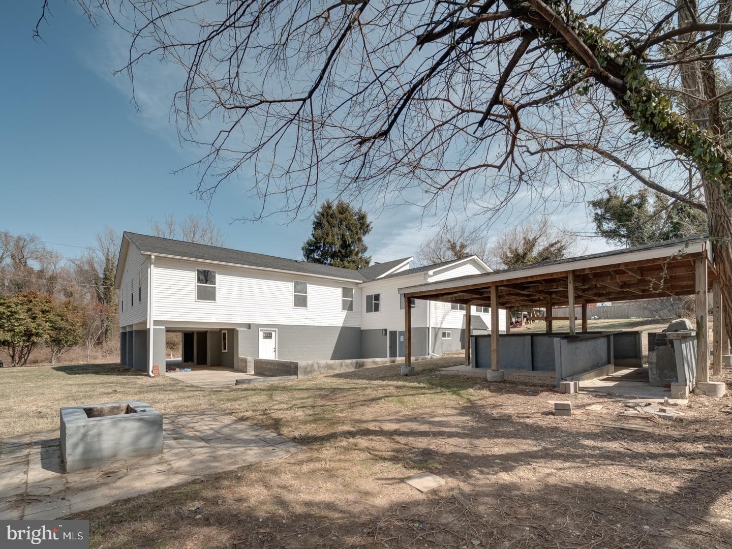 1501 Pine Grove photo 101