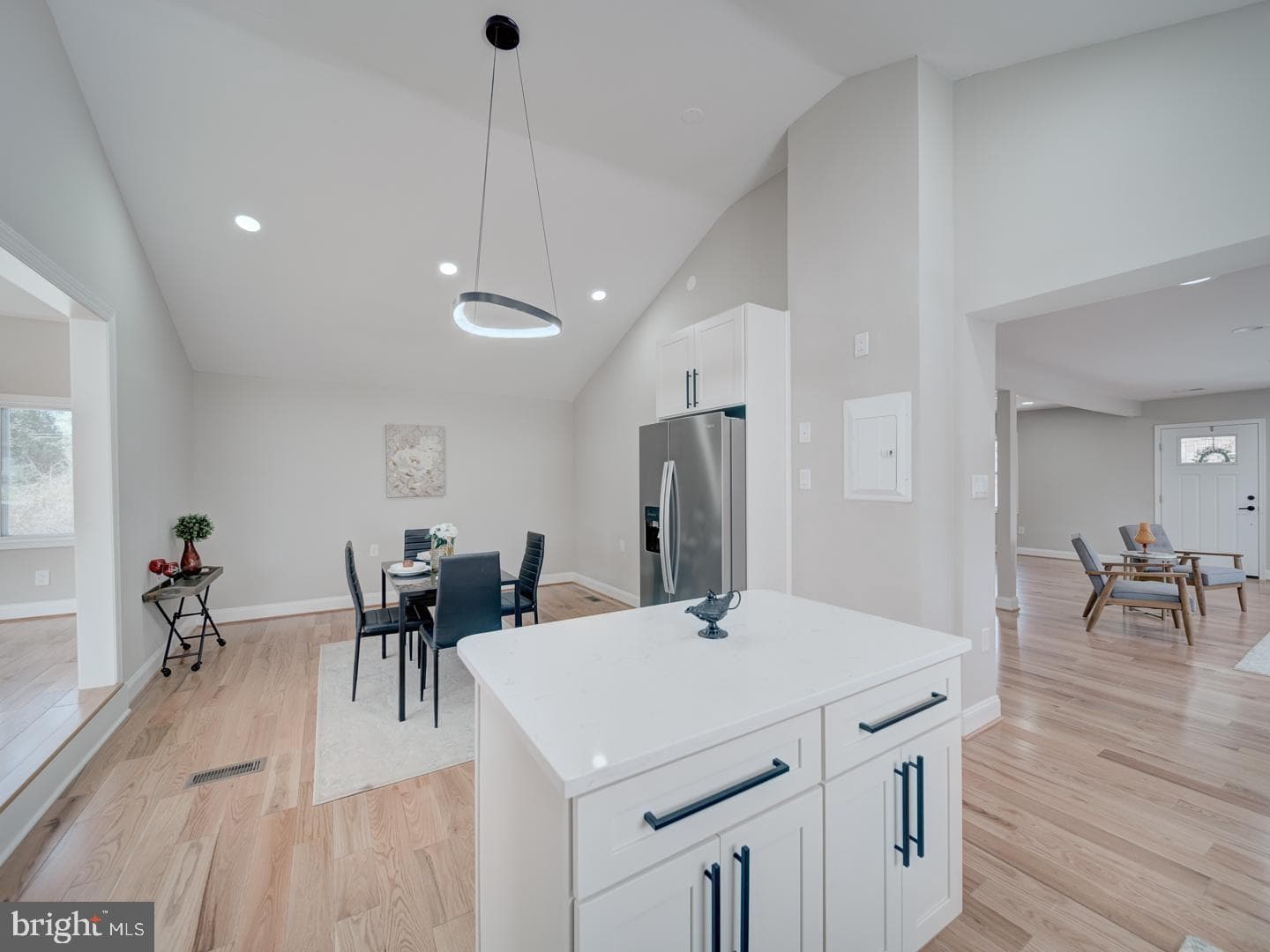 1501 Pine Grove photo 60