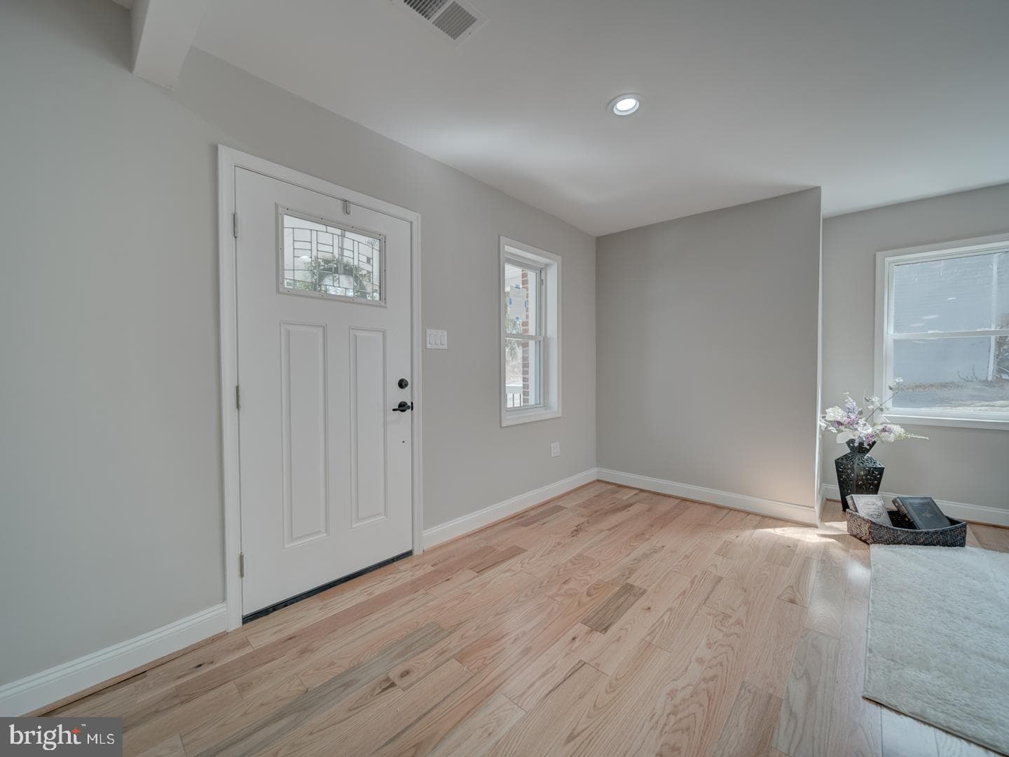 1501 Pine Grove photo 9