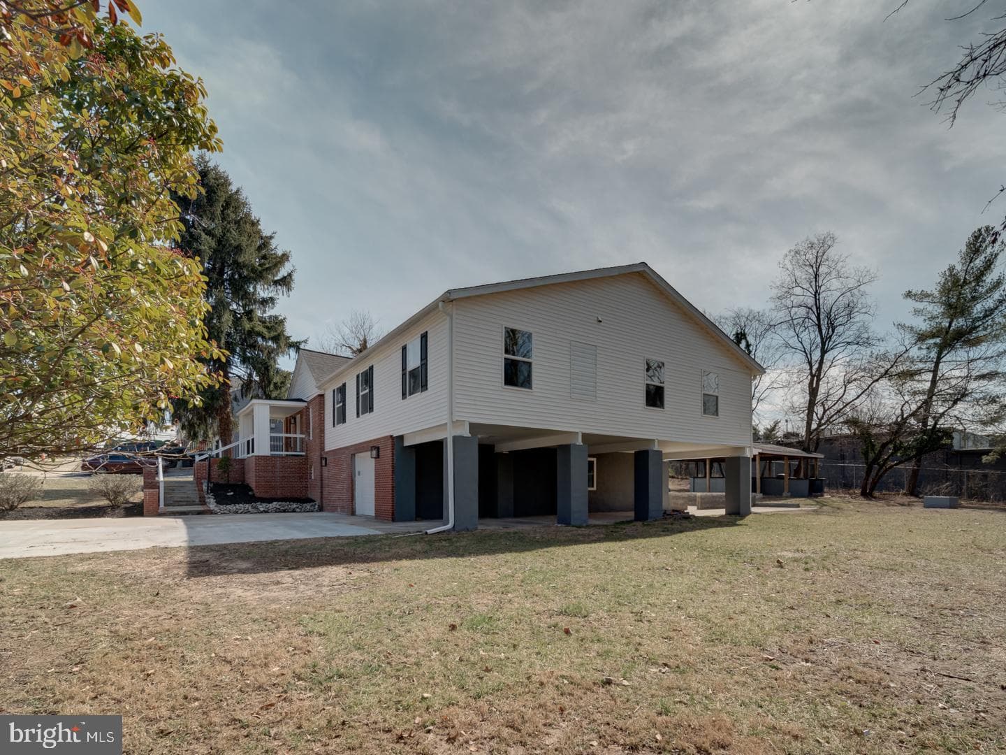1501 Pine Grove photo 99