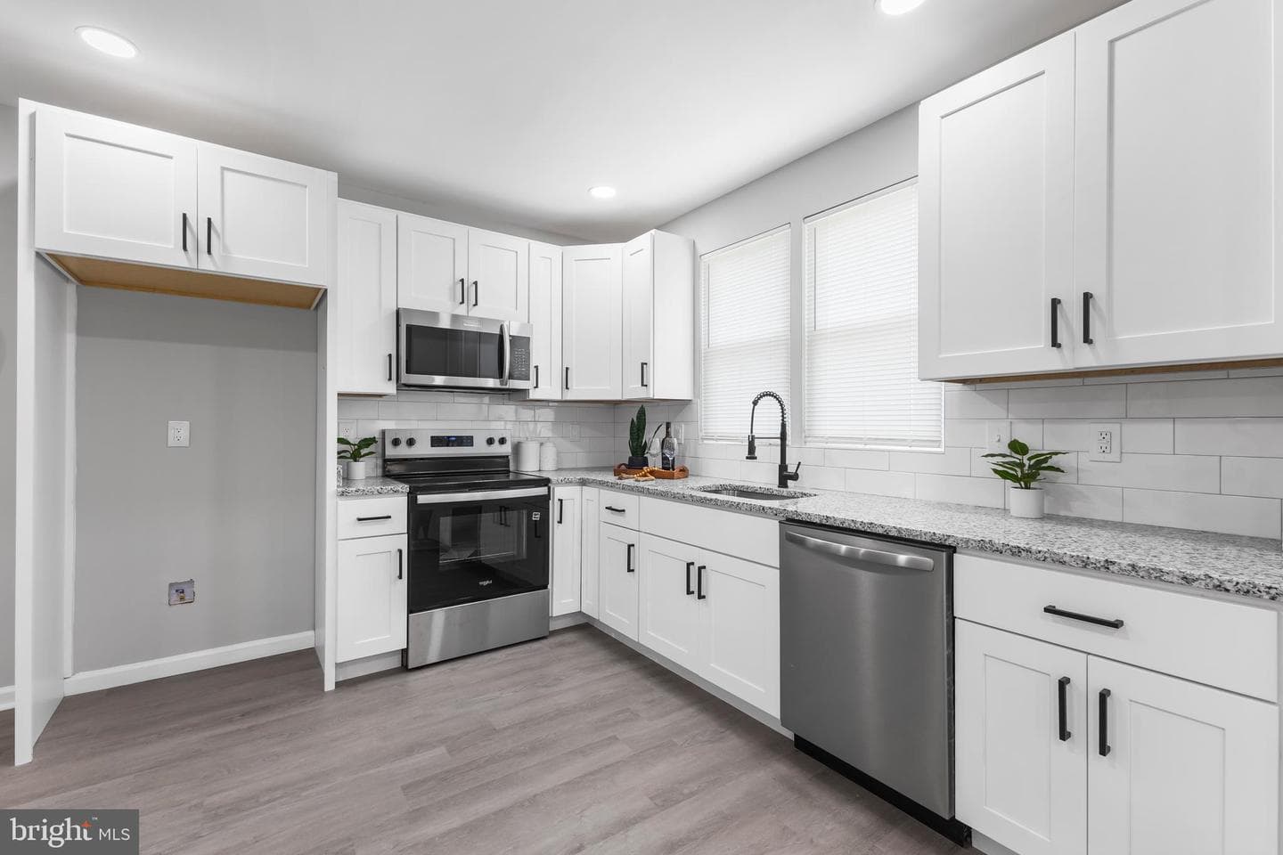 505 62nd Avenue photo 9