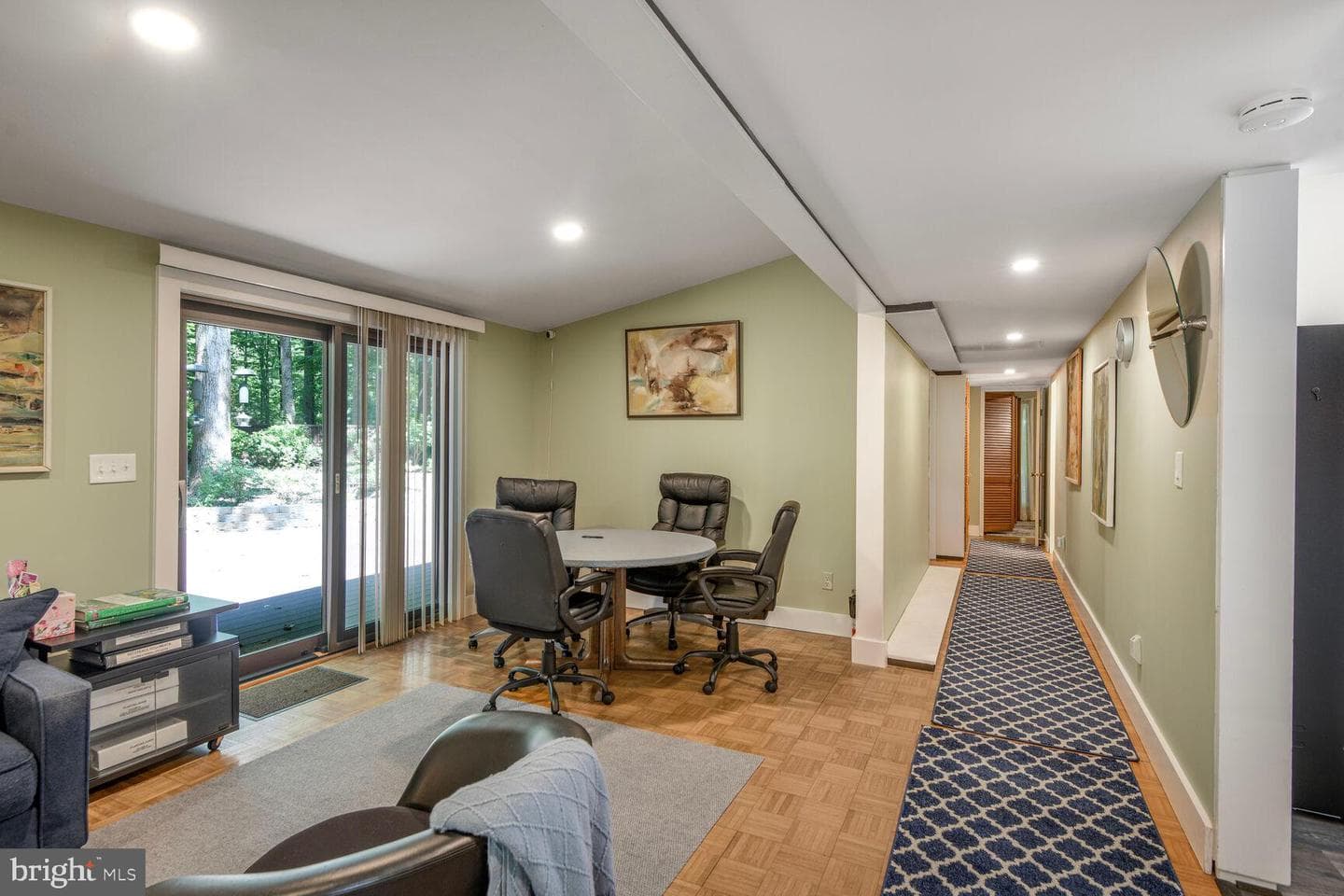 16300 Cambridge Court photo 11