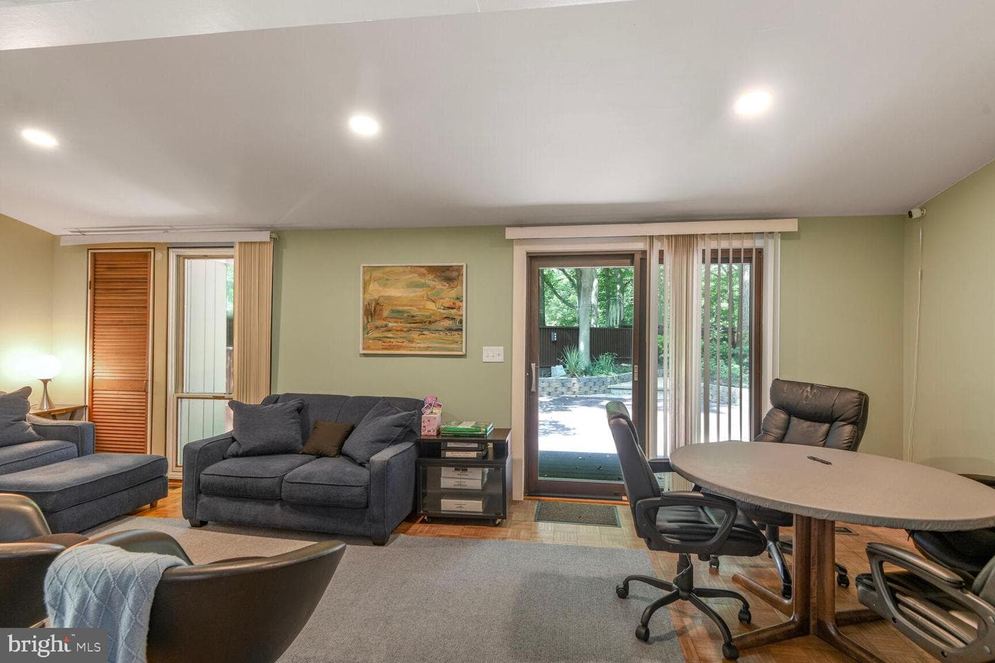 16300 Cambridge Court photo 12