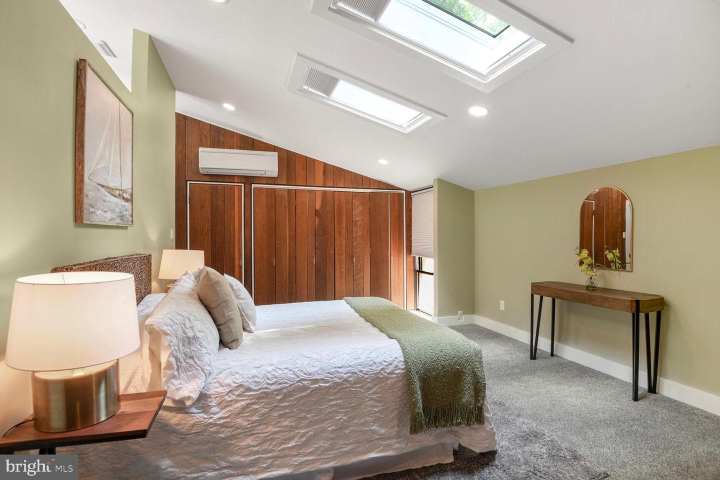 16300 Cambridge Court photo 4