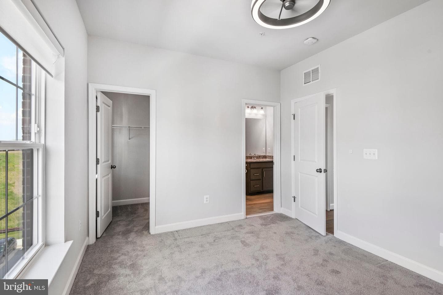 619 Skiff Way photo 18