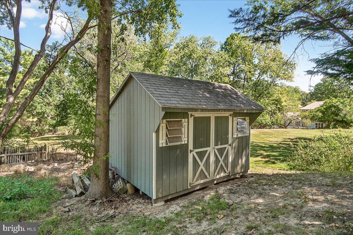 12202 Brittany Place photo 40