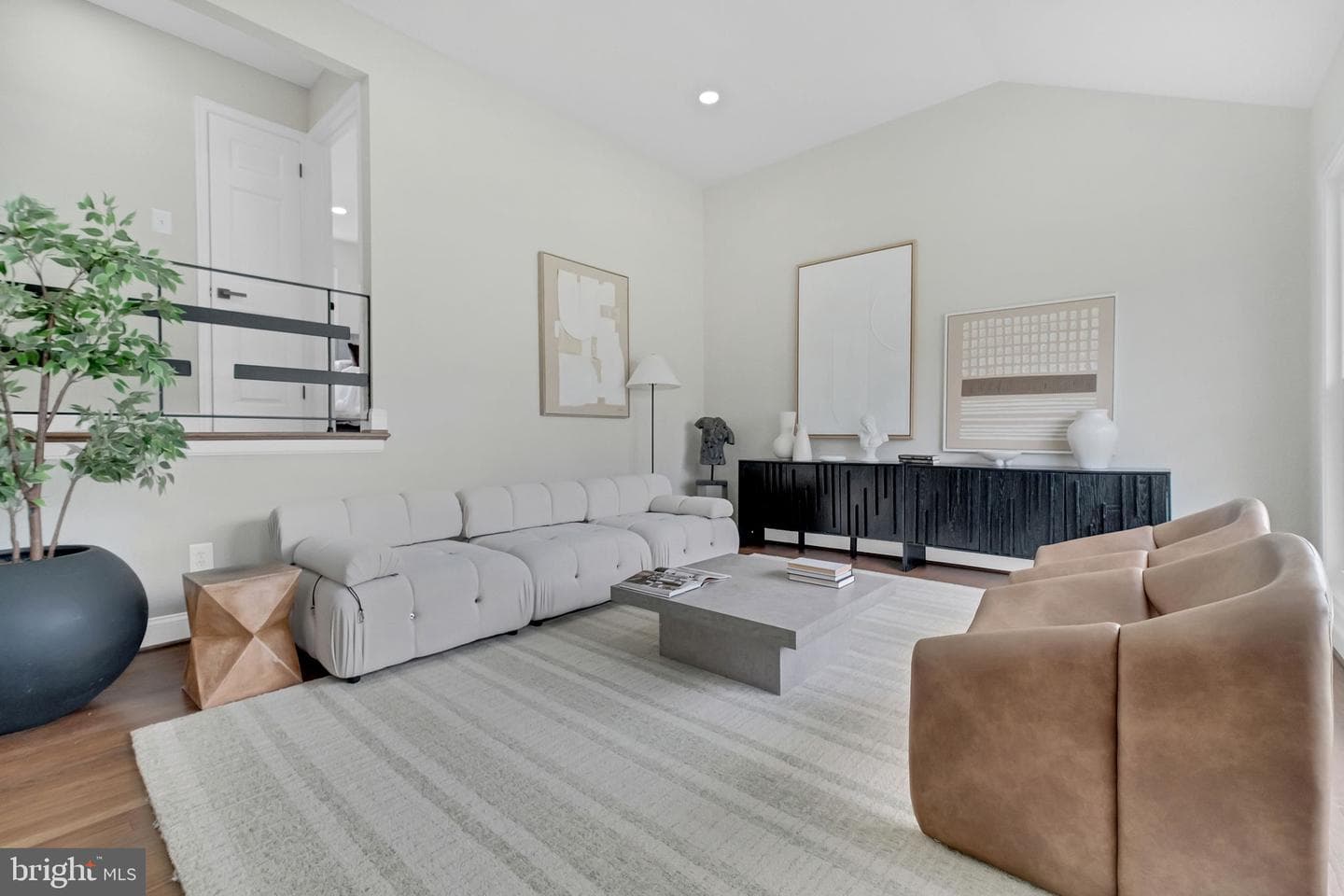 6207 Addison Road photo 5