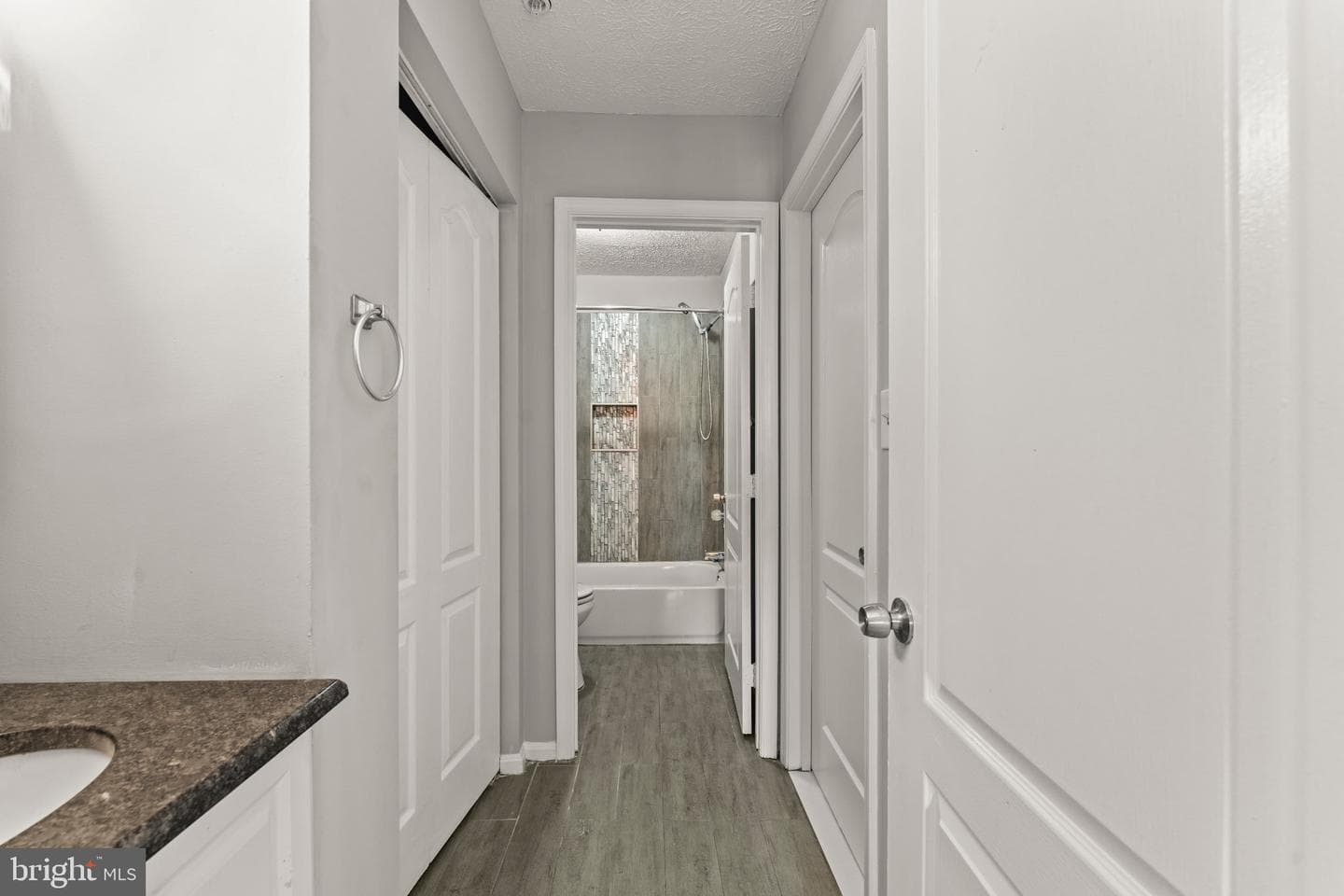 5909 K Street photo 17