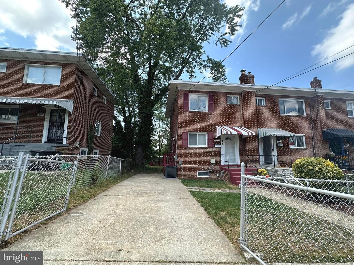 857 Neptune Avenue photo 3