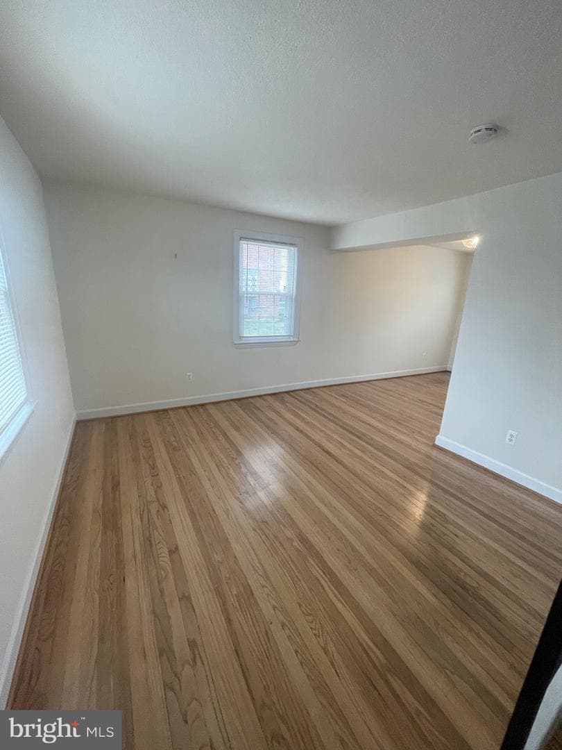 2588 Iverson Street photo 2