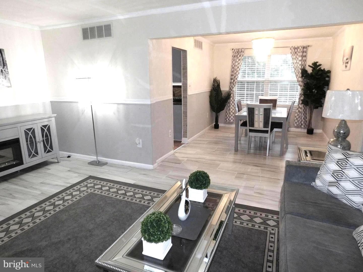 1712 Dennis Court photo 12