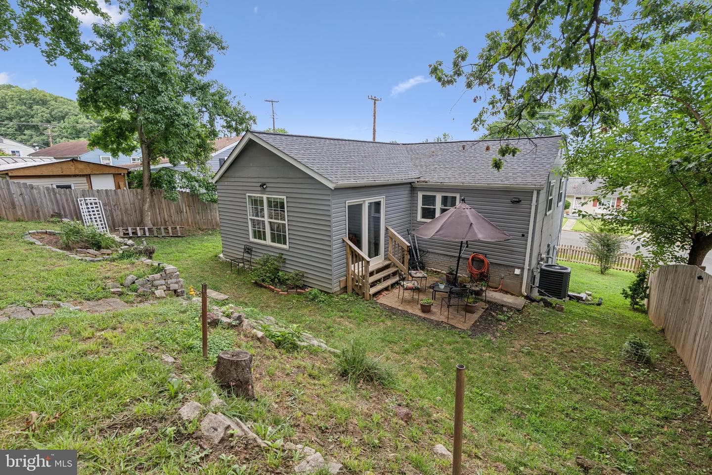 7414 Parkwood Street photo 33
