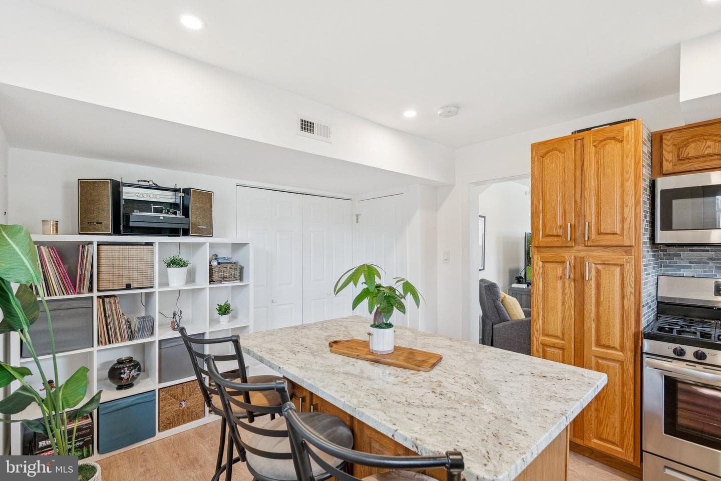 7414 Parkwood Street photo 9