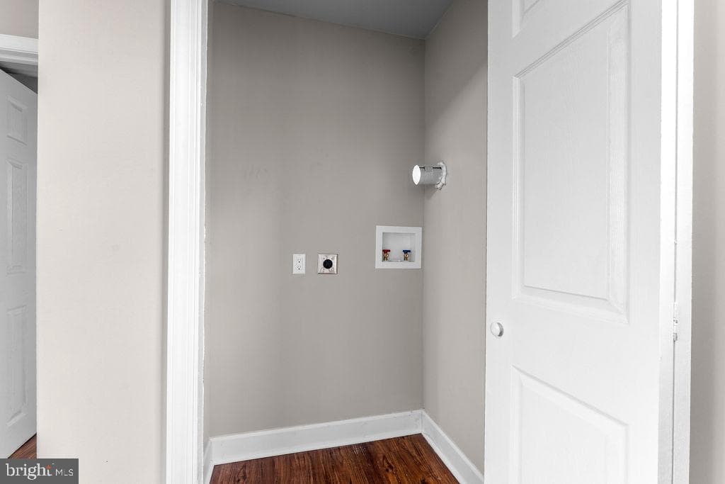 38 4th Street photo 16