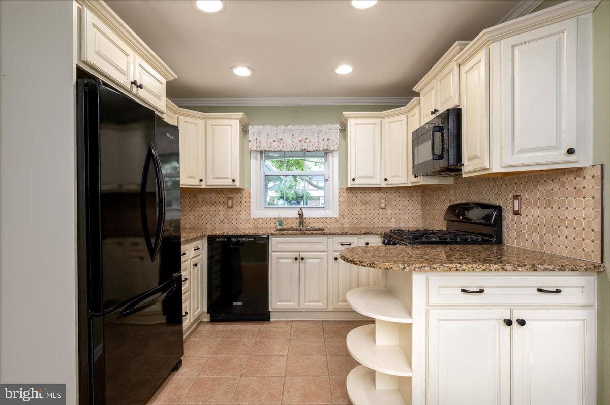 13310 Yarland Lane photo 13
