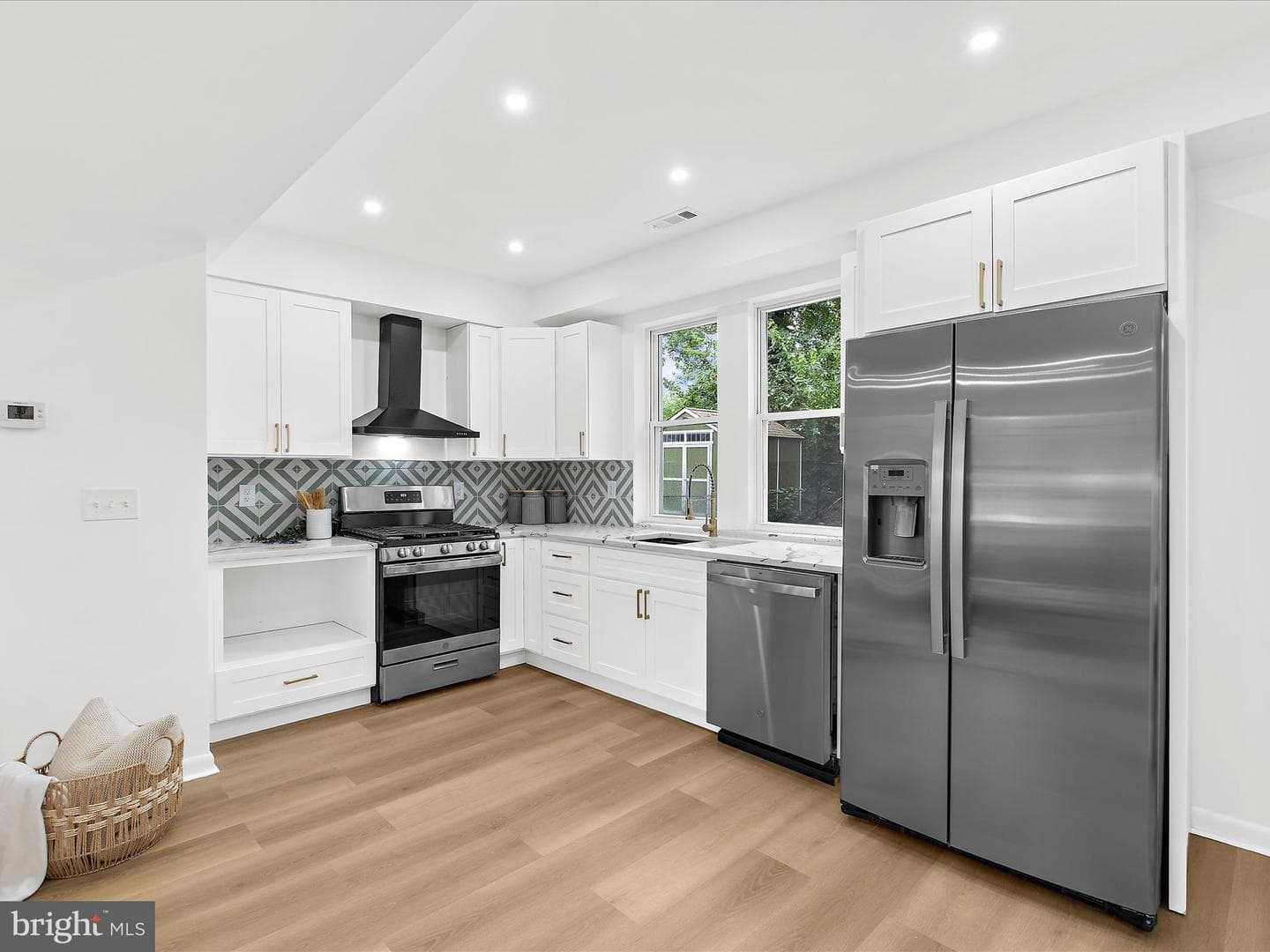 5411 Tilden Road photo 3