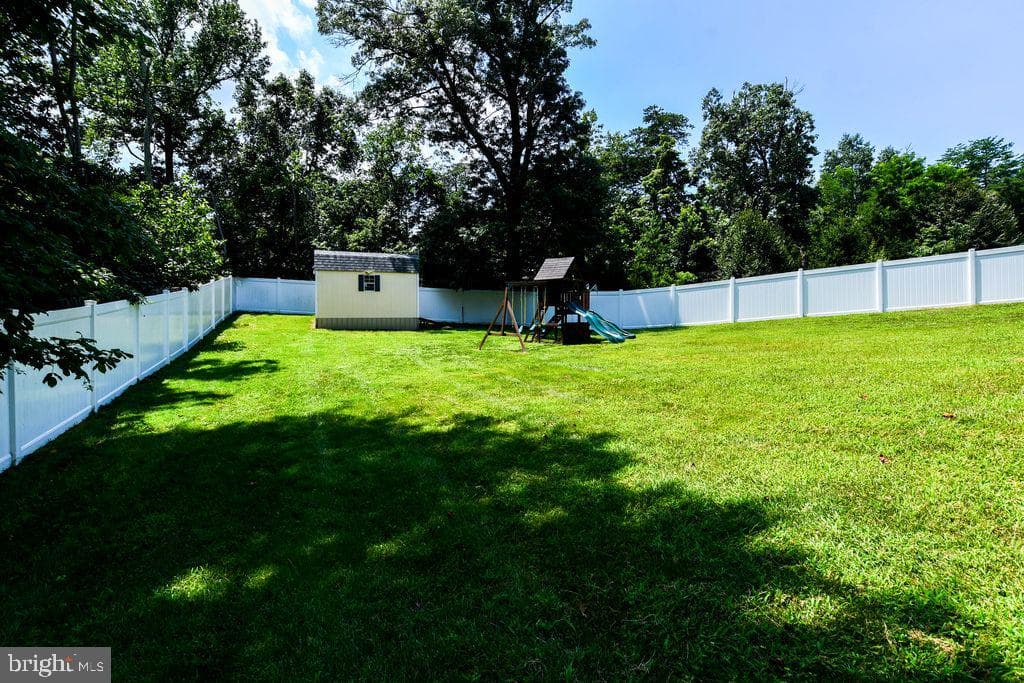 9808 Meadow Lark Avenue photo 39