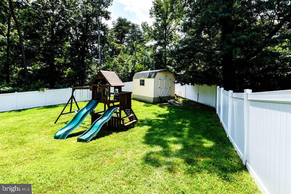 9808 Meadow Lark Avenue photo 42