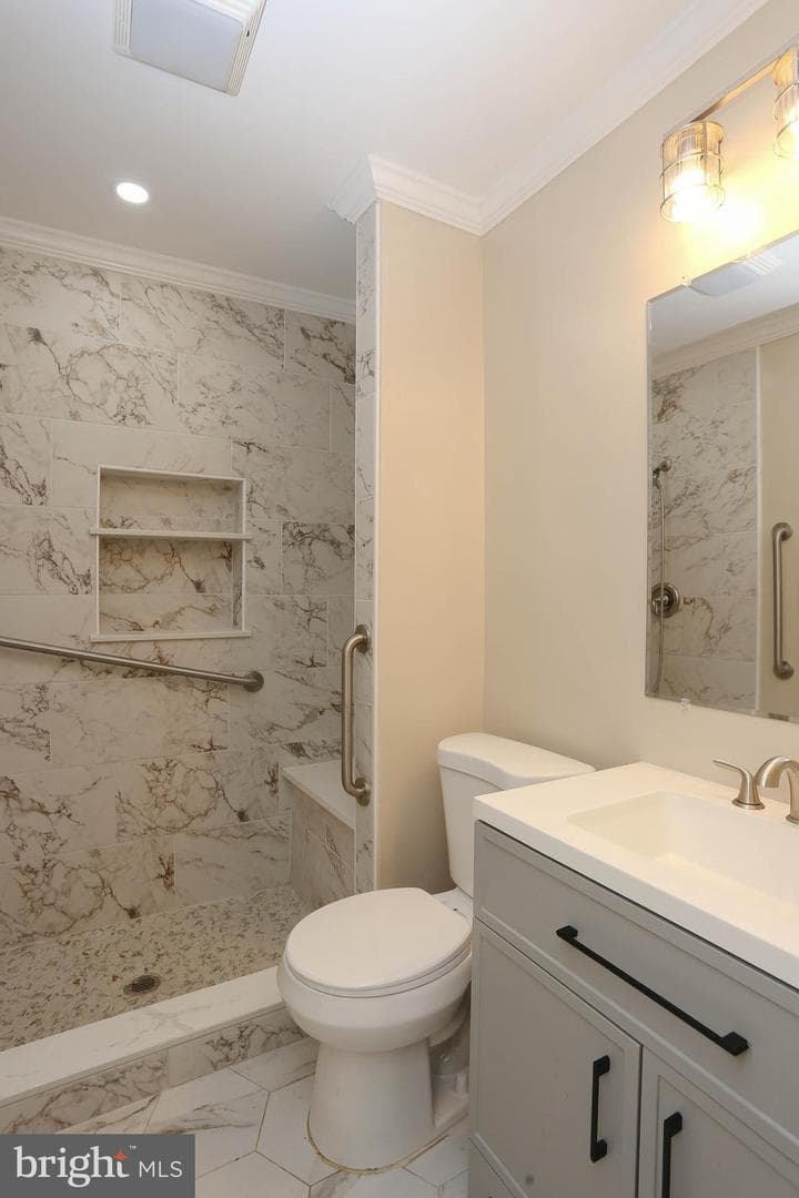 9244 Annapolis Road photo 12