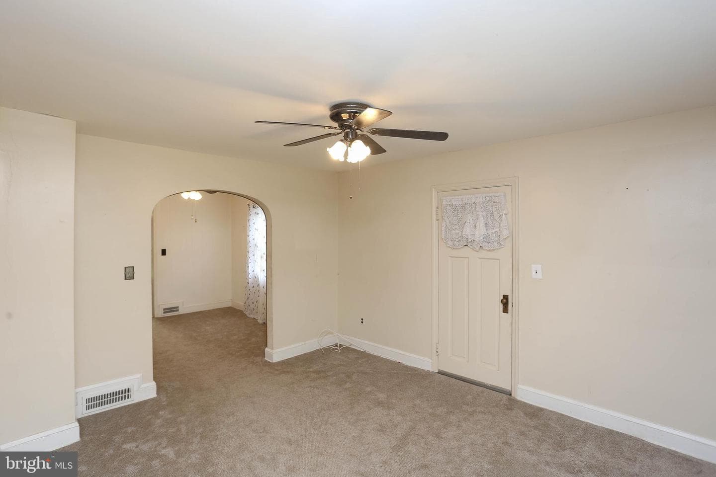 9244 Annapolis Road photo 3