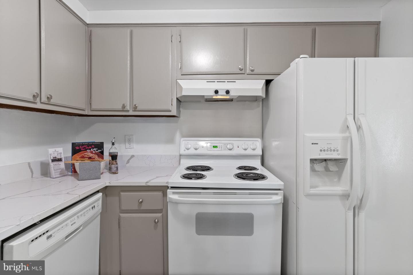 10102 Campus Way S #302-4b photo 11