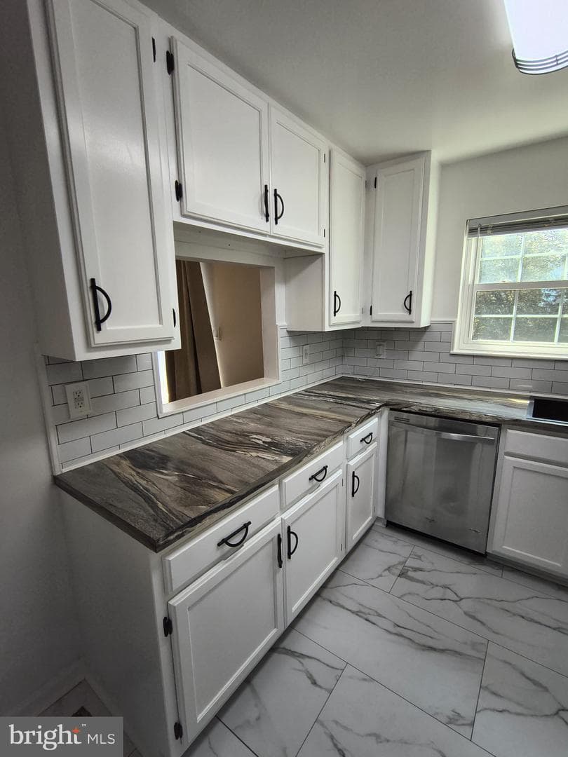 10710 Castleton Way photo 7