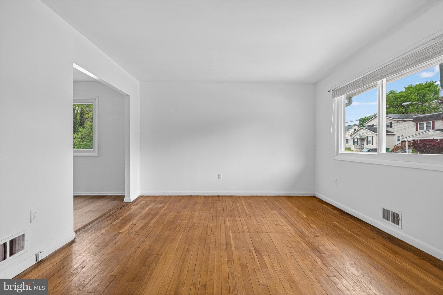 304 Cedarleaf Avenue photo 13