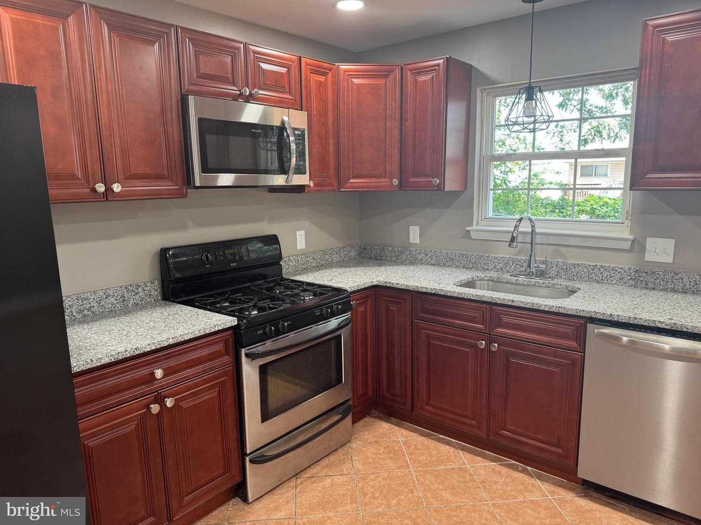8216 Dellwood Court photo 34
