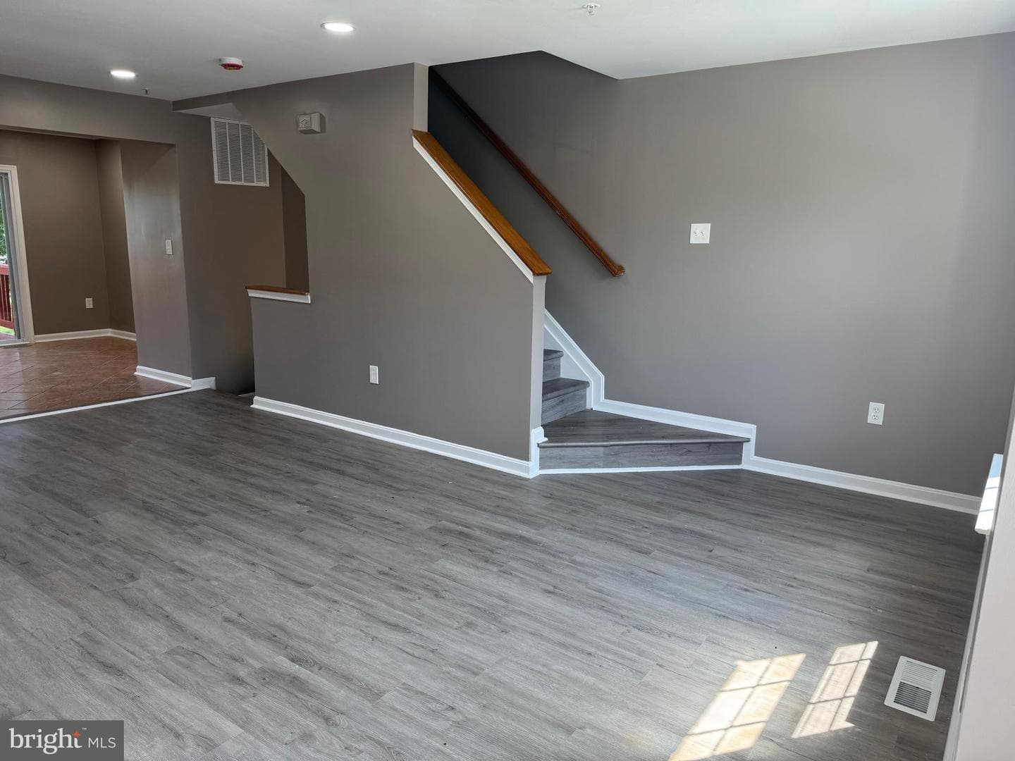 8216 Dellwood Court photo 42