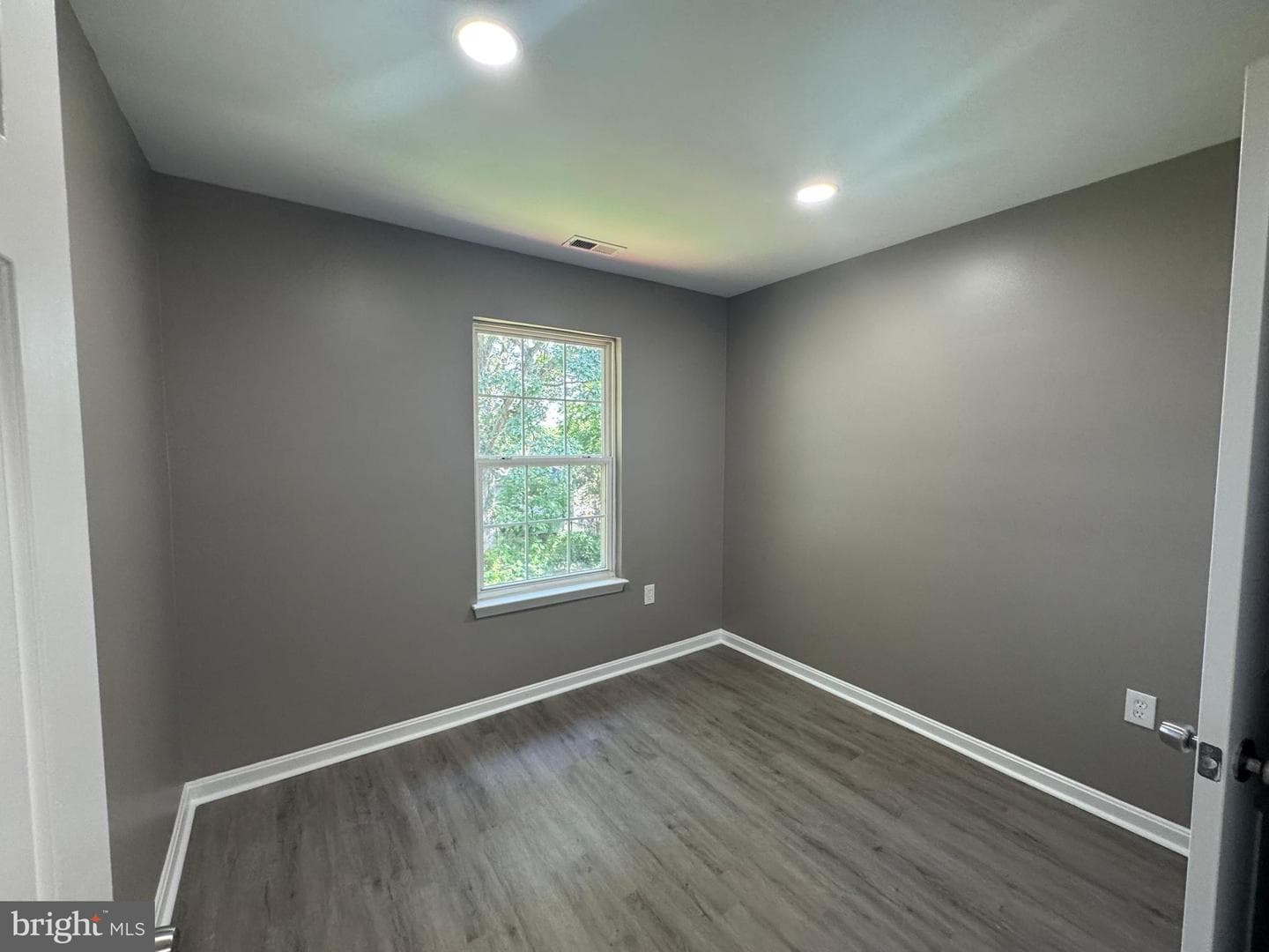 8216 Dellwood Court photo 46