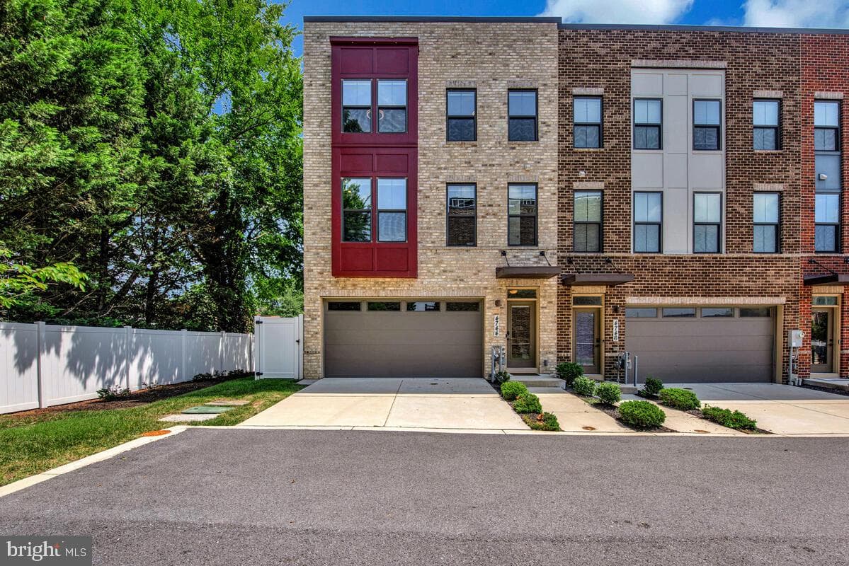 4744 Towne Park Road photo 1