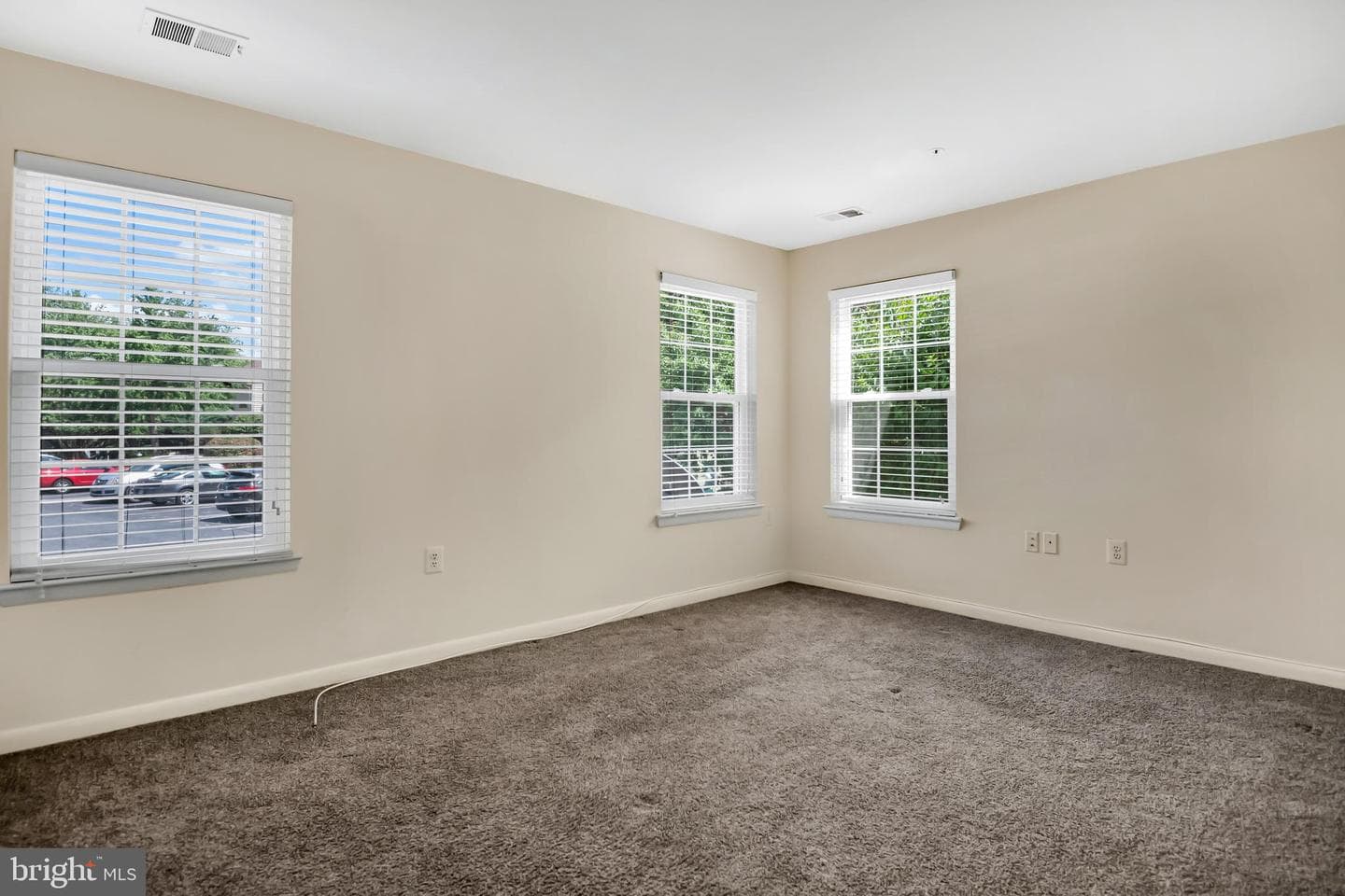 8883 Rusland Court photo 2