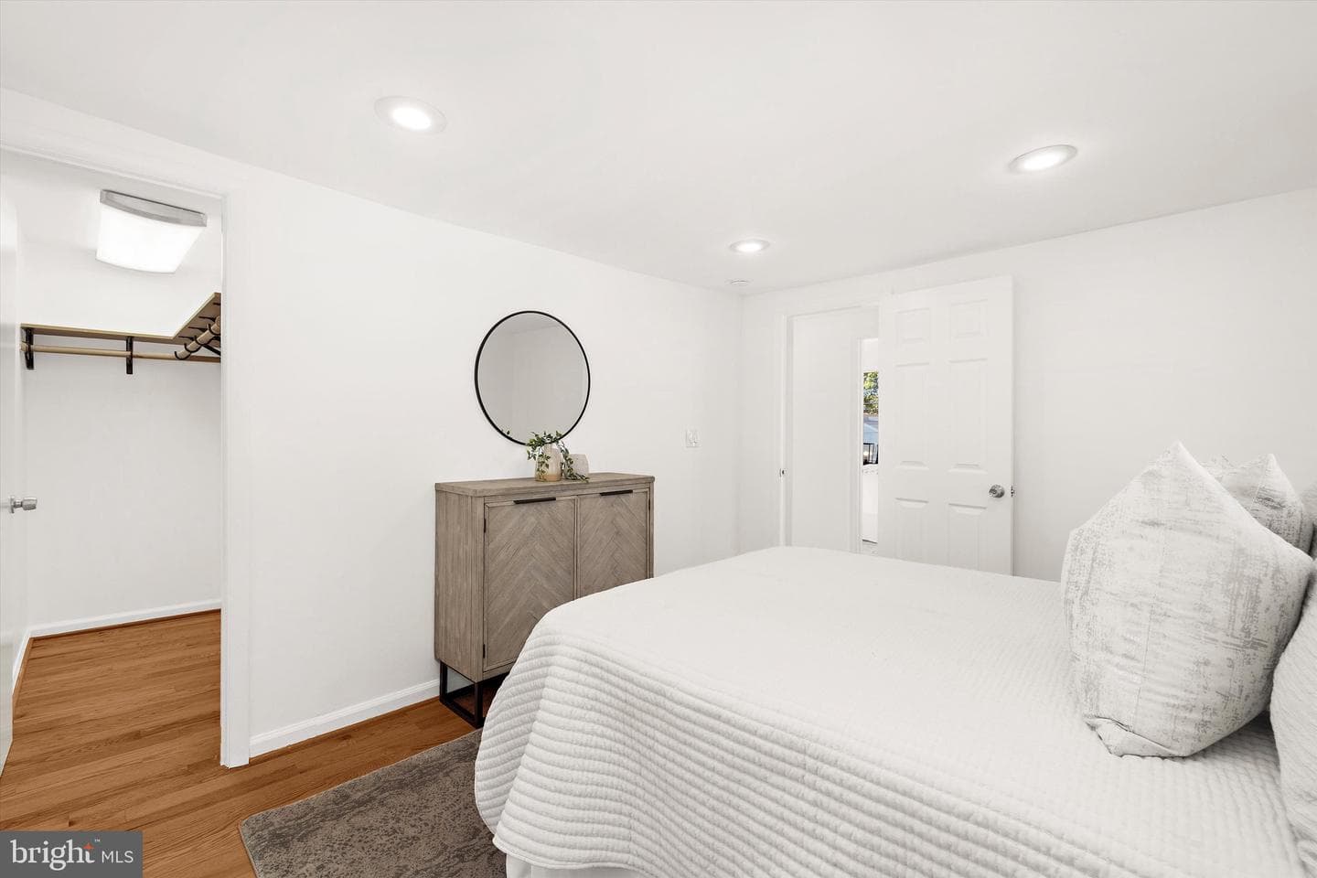 9515 51st Avenue photo 23