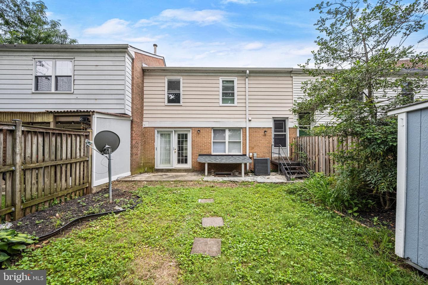 5059 Berwyn Road photo 32