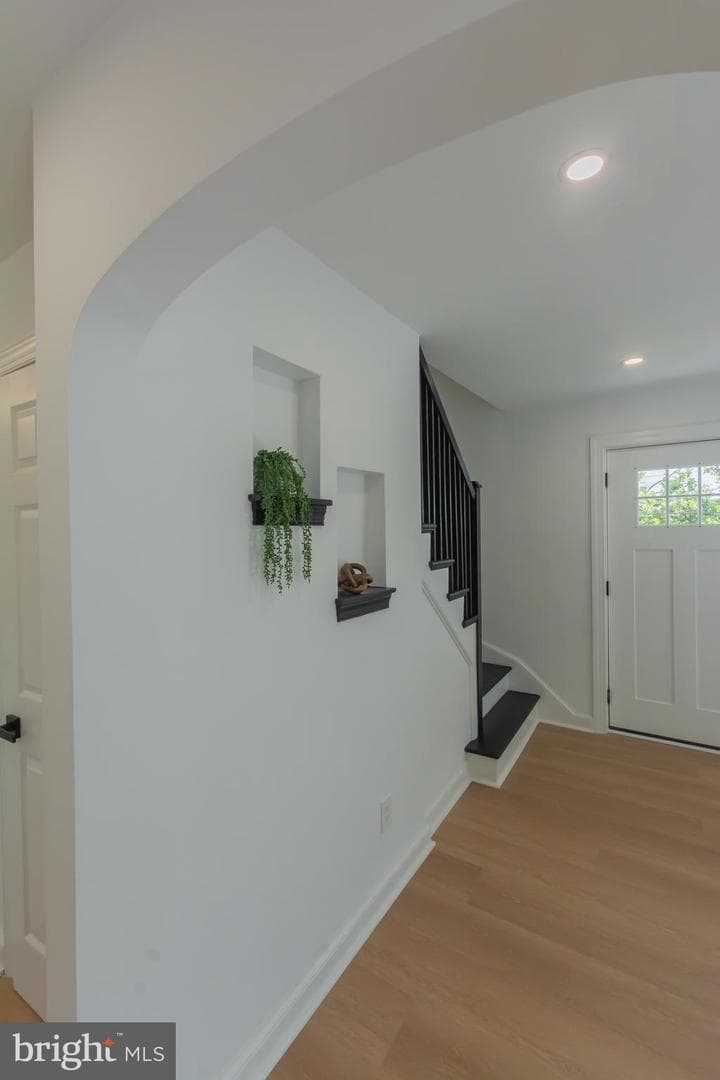 5446 Varnum Street photo 8