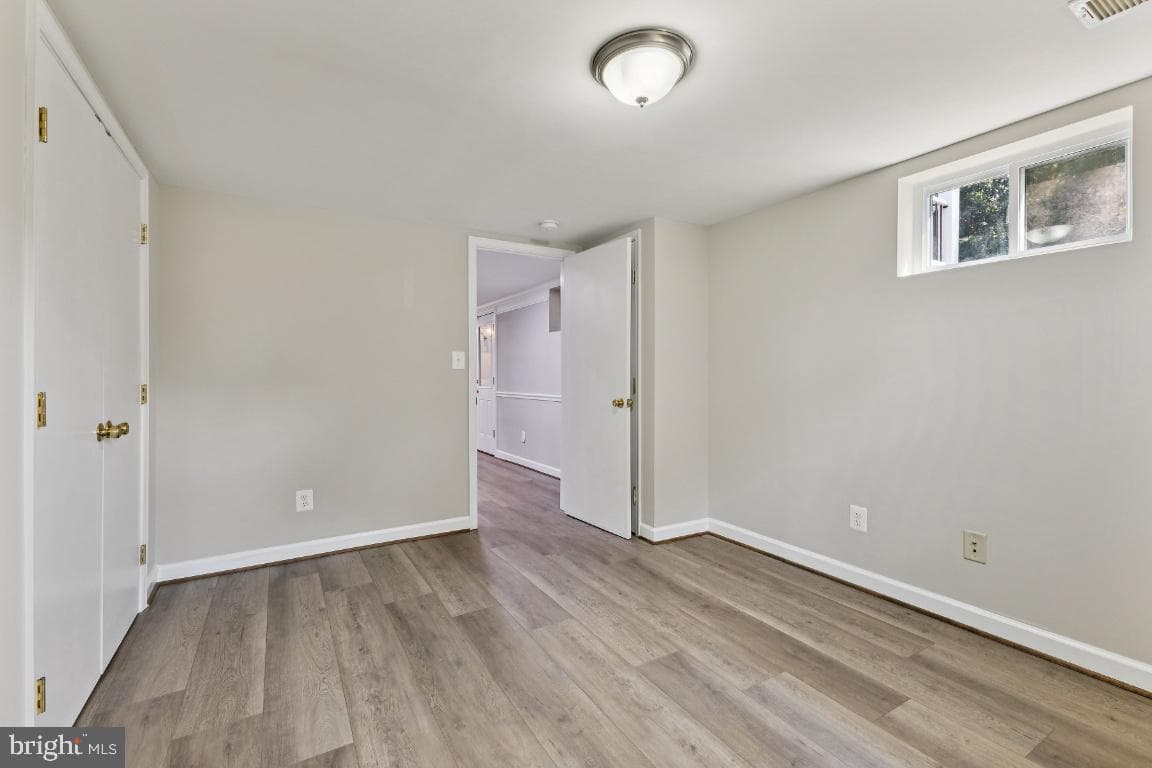 6005 Cable Ave photo 15