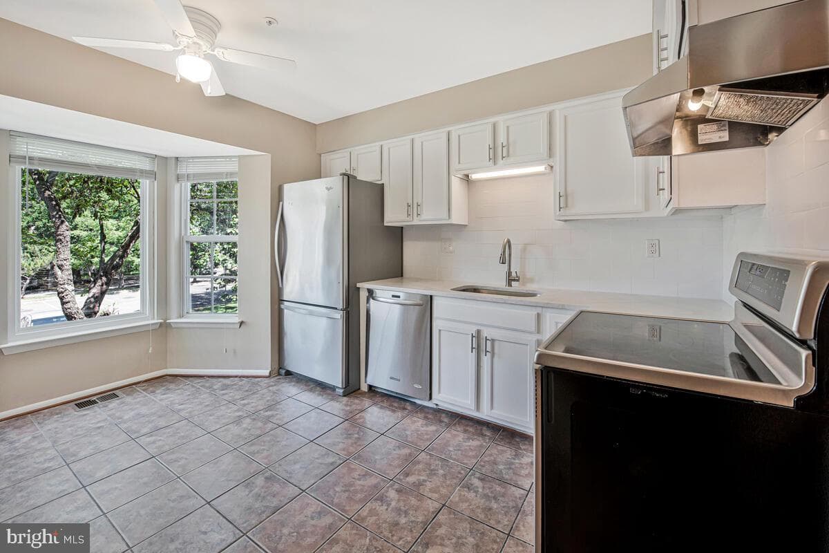 3721 Monacco Court photo 7