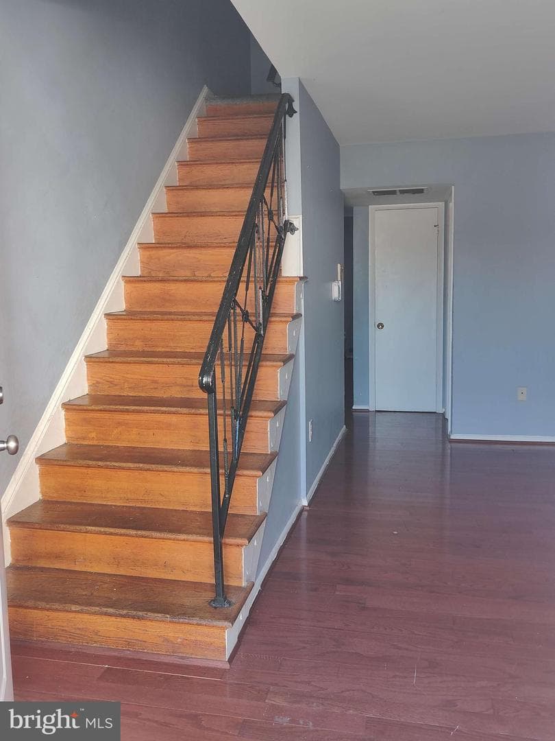 5157 Clacton Avenue #54 photo 3