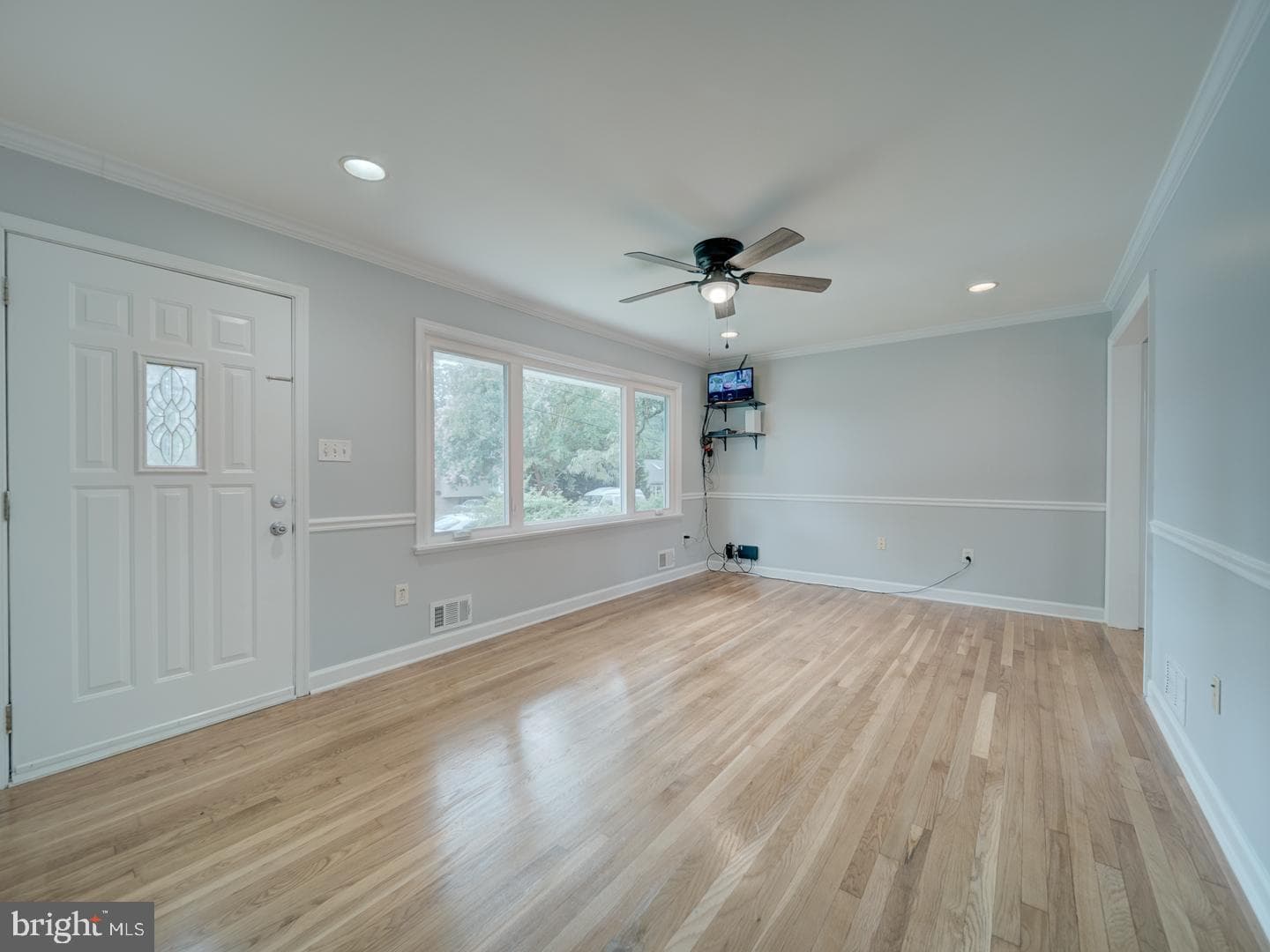 9517 51st Avenue photo 4