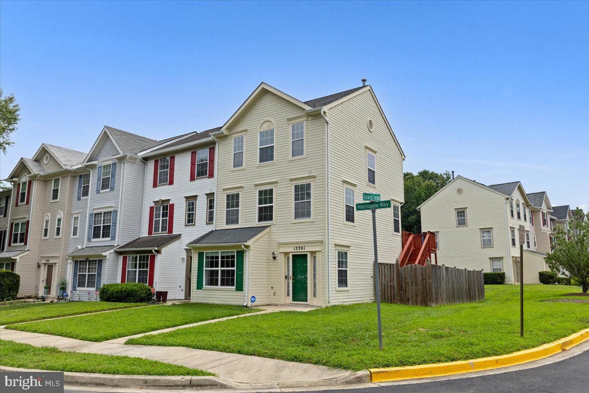 13301 Harrogate Way photo 2