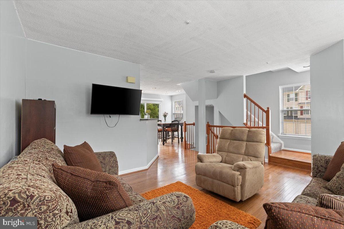 13301 Harrogate Way photo 20