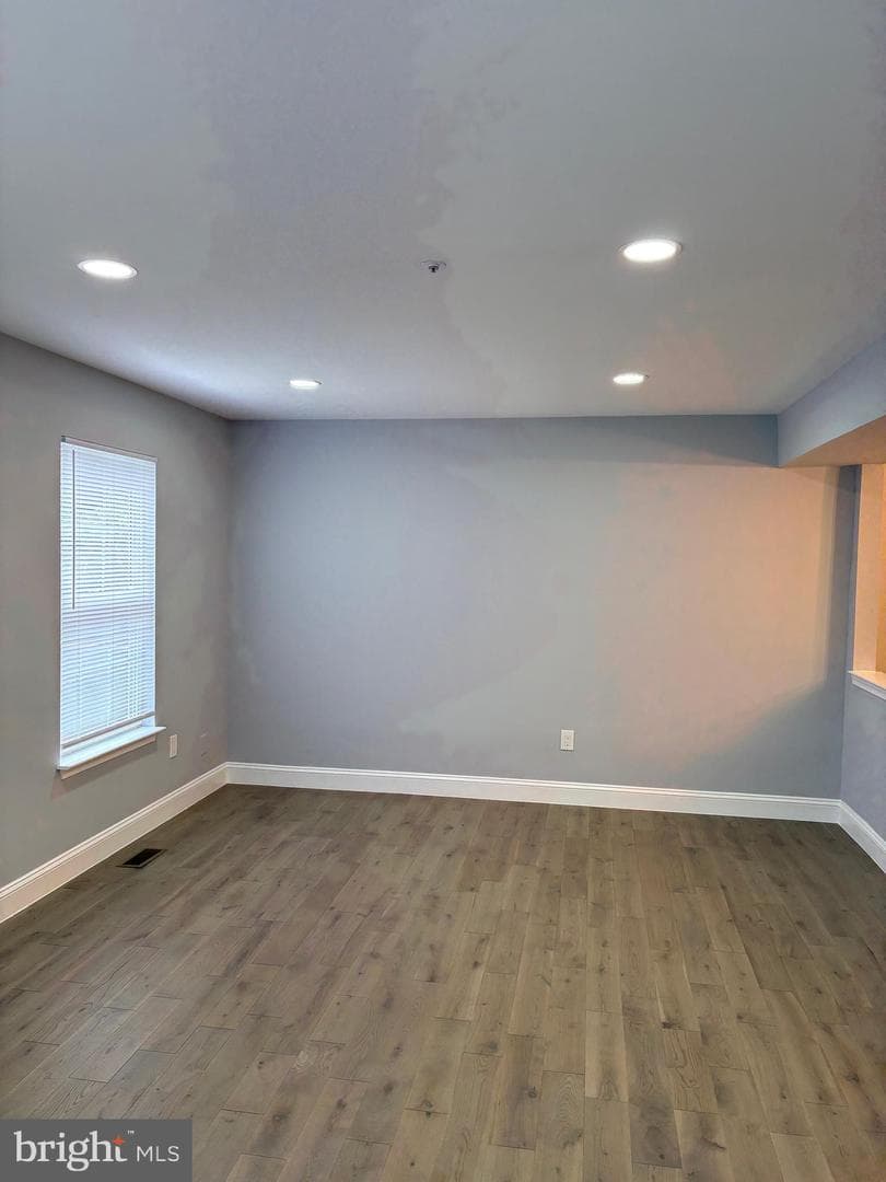 7300 Flag Harbor Drive photo 10