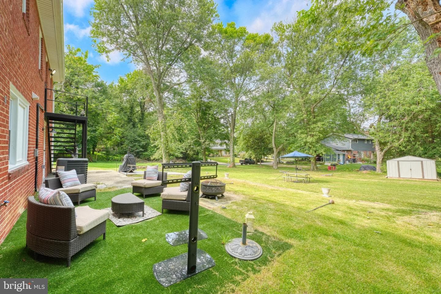 6305 Middleton Lane photo 48