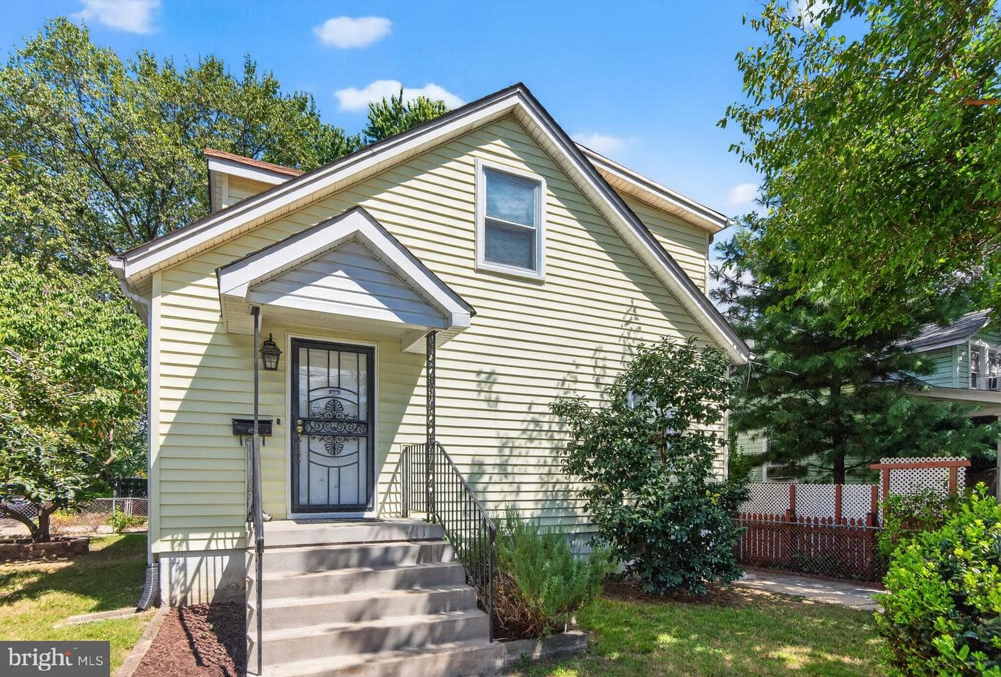 3700 Webster Street photo 2