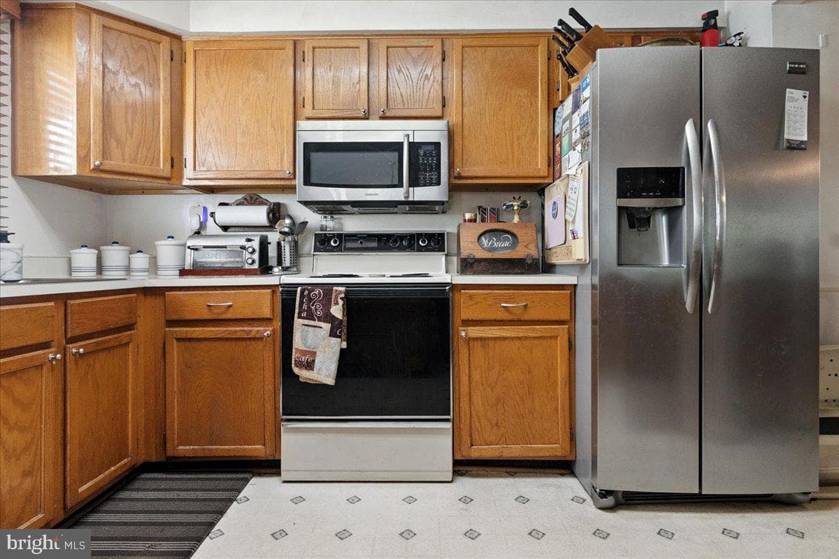 4105 Taunton Drive photo 26